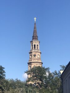Multigenerational family weekend in Charleston, church spire