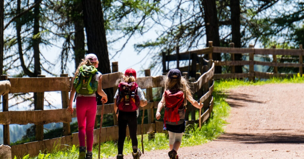 family weekend getaway in Asheville, 3 girls hiking