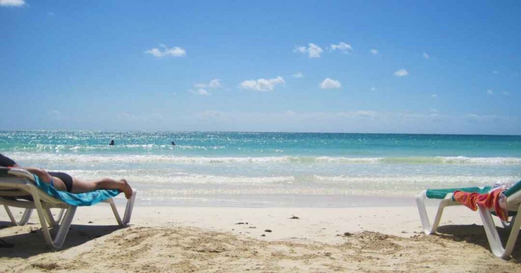 best beaches Nassau, two beach chairs